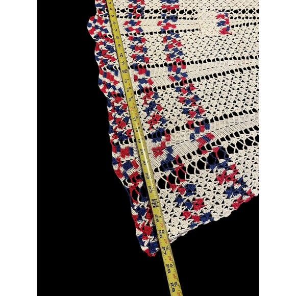 Hand Crocheted Half Apron In Red, Cream And Blue Lacey Pattern Vintage OOAK - Picture 2 of 5